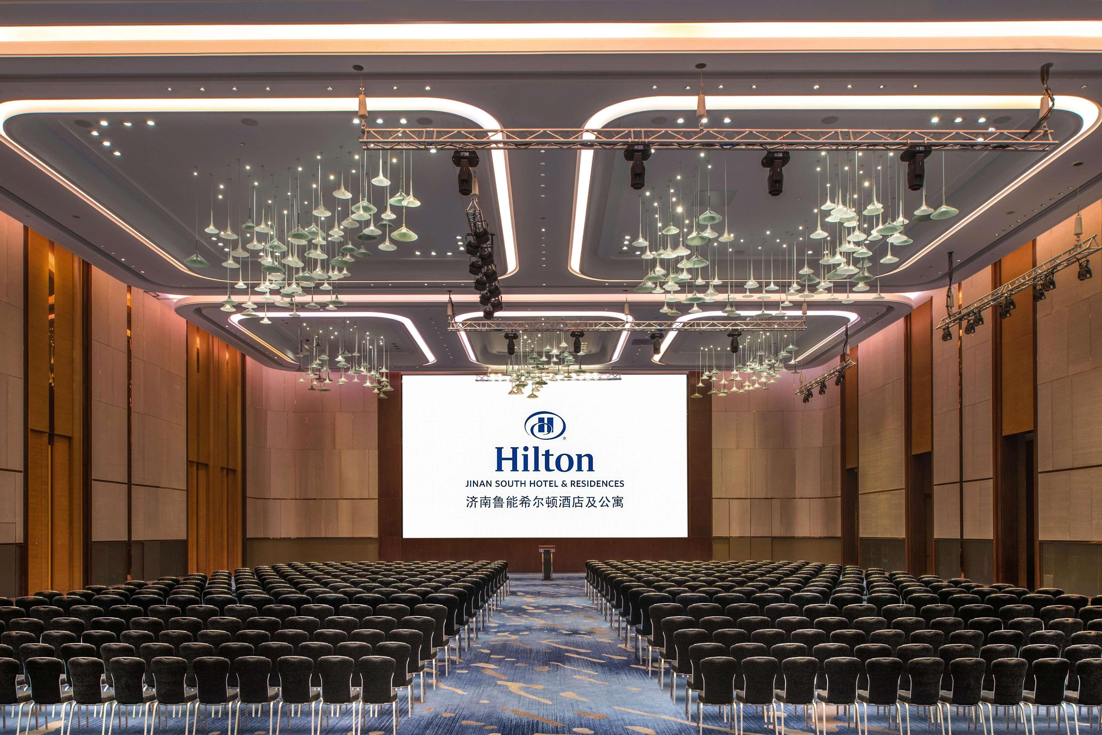 Hilton Jinan South Hotel & Residences Exteriör bild