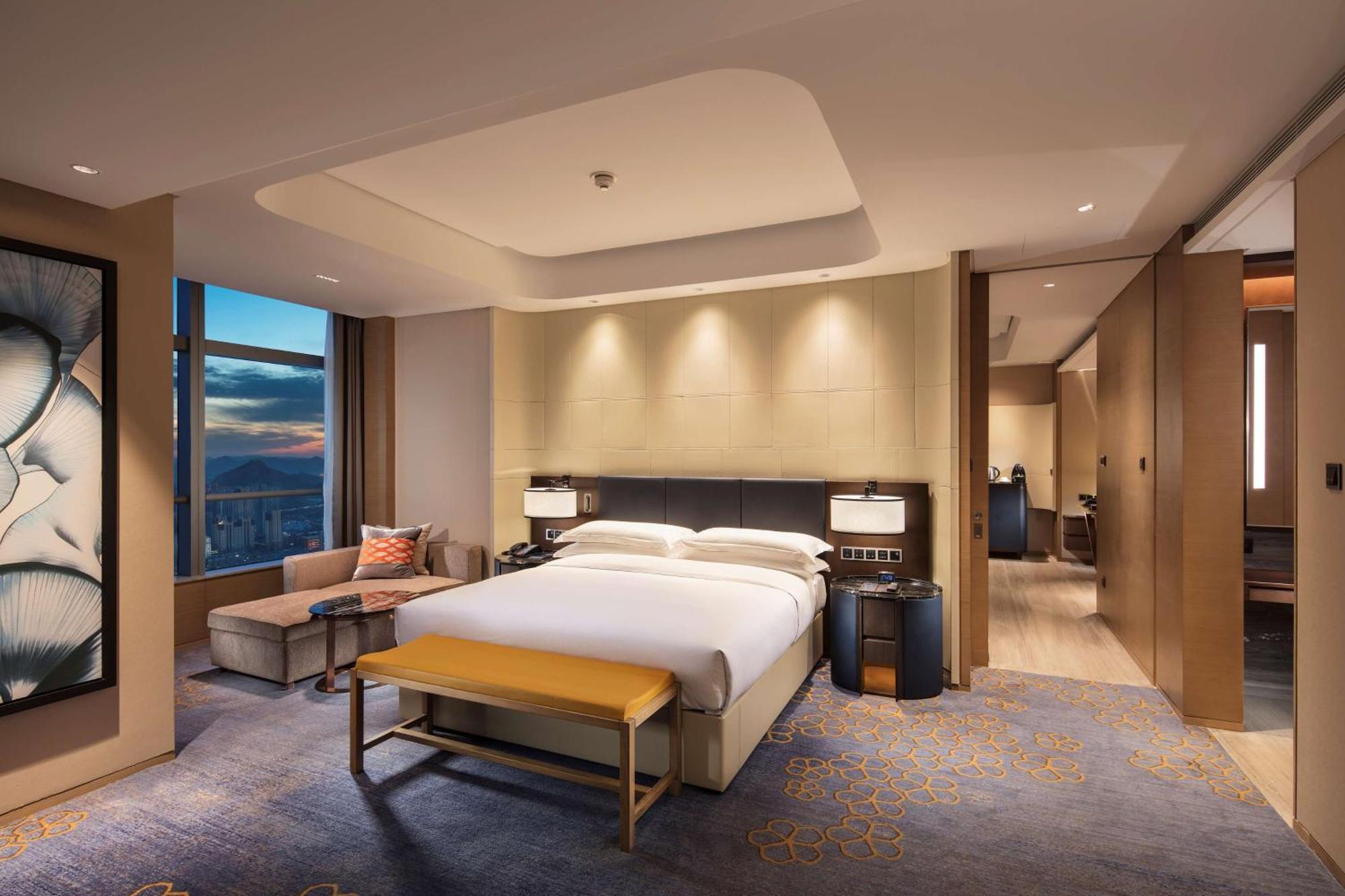 Hilton Jinan South Hotel & Residences Exteriör bild